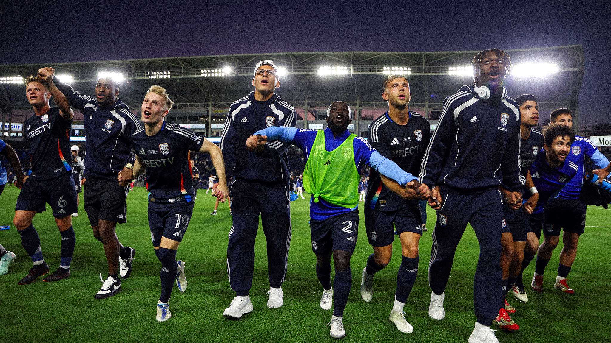 小球會面對 小球會面對